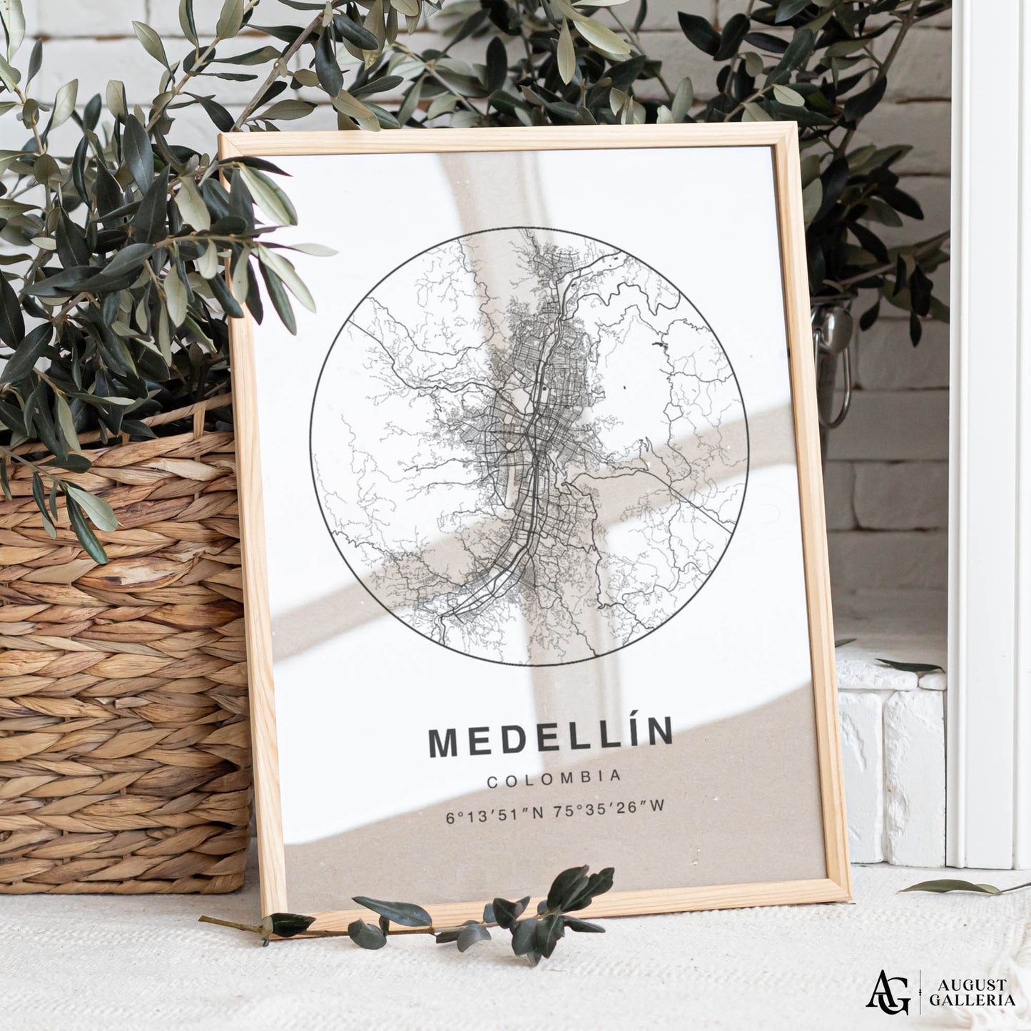 Medellín Minimalist Map